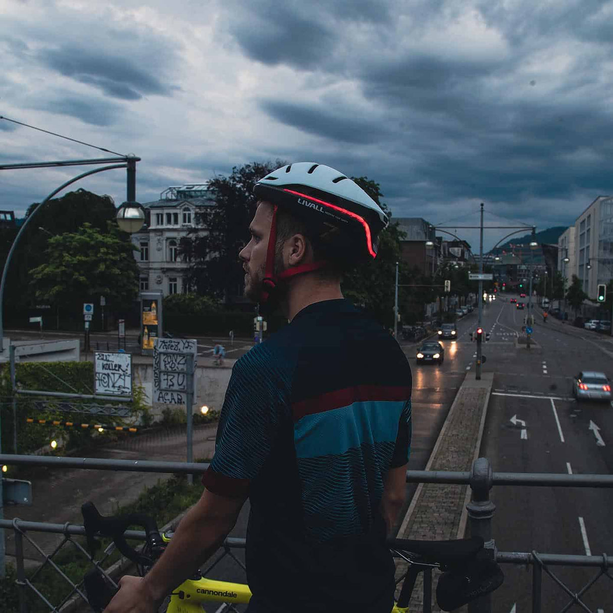 Livall EVO21 Helm – Heller, Leichter, Sicherer | 360° Sicherheit und Komfort.