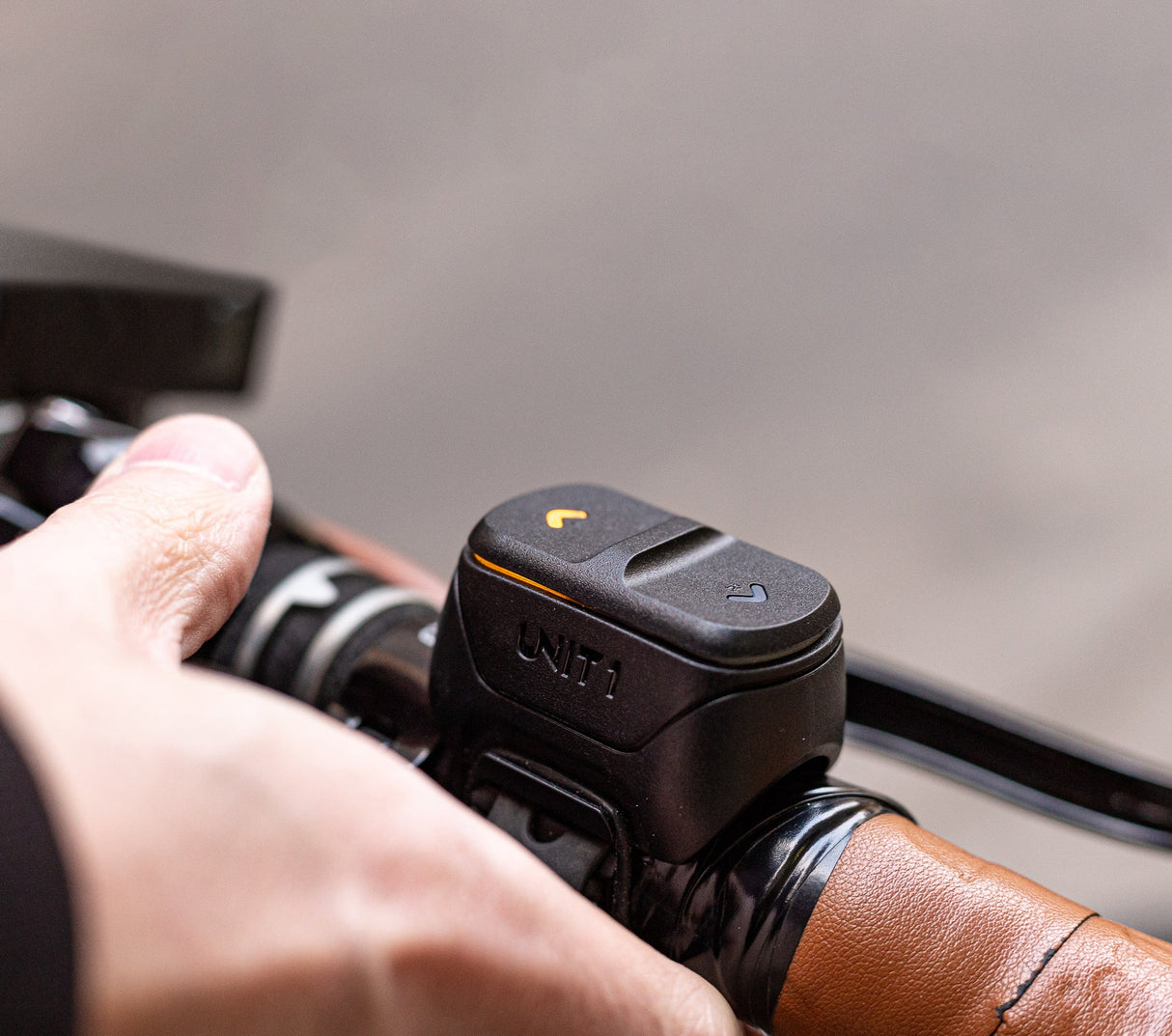 Unit1 FARO Smart Helm + Navigation Remote – Exklusives Bundle Unit1