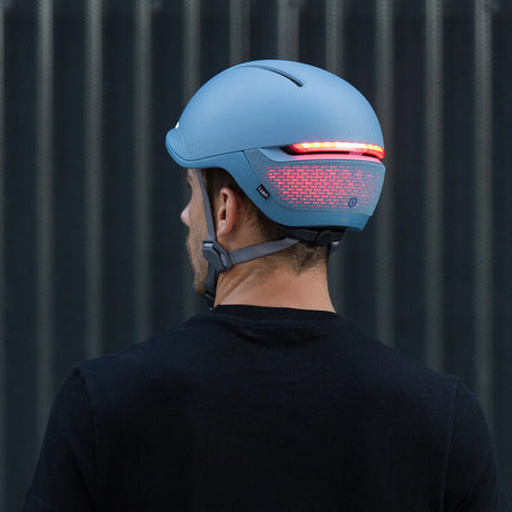 Unit1 FARO Smart Helm – Urban Fahrradhelm mit Beleuchtung, Blinkern & Crash Alert.