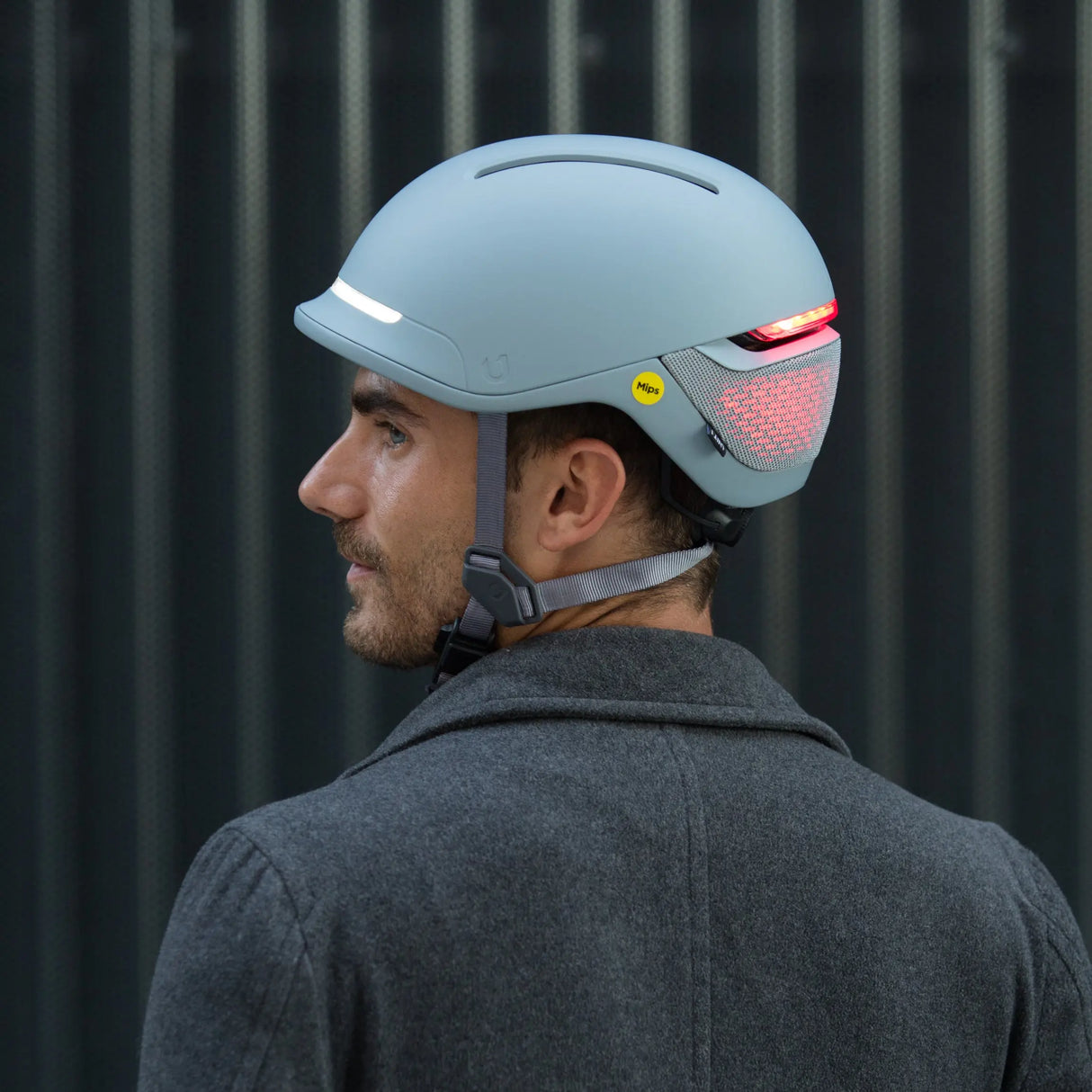 Unit1 FARO Smart Helm – Urban Fahrradhelm mit Beleuchtung, Blinkern & Crash Alert - FastMove